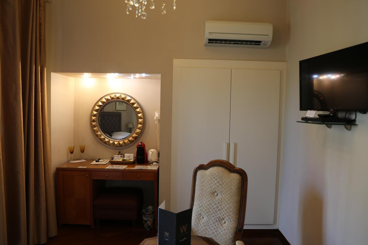 Esperia Boutique Hotel Agrinio Exterior photo